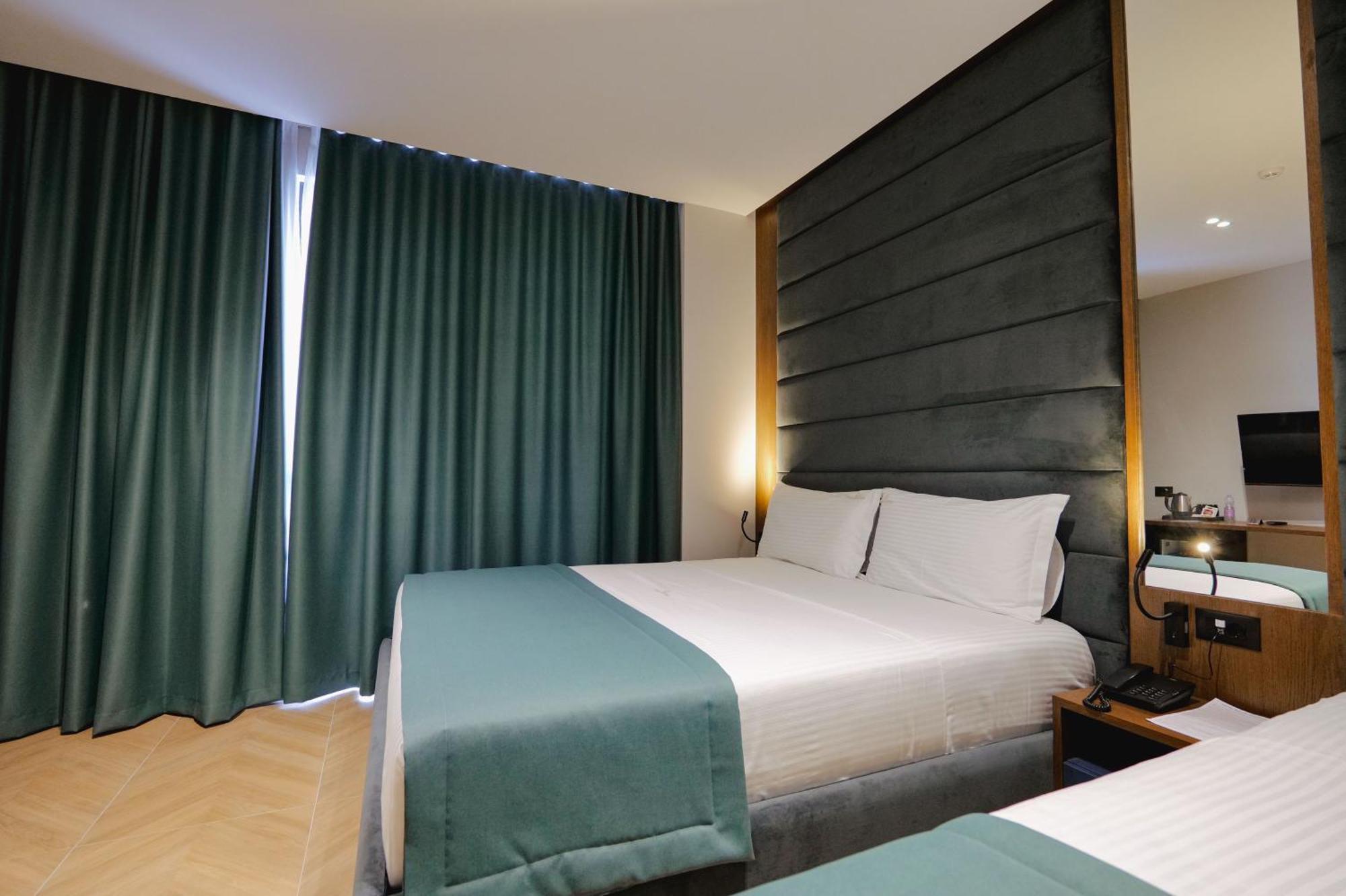 Duka'S Hotel Ksamil Dış mekan fotoğraf